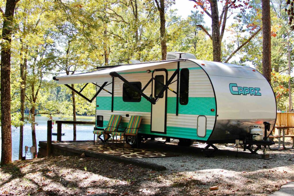 FEATURE-ONLY-RV-site-fdr-state-park-explore-harris-county