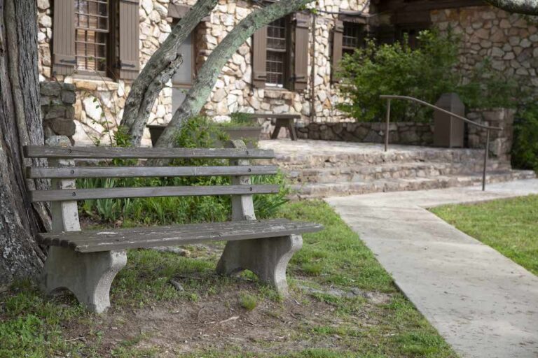 bench-FDR-State-Park-explore-harris-county