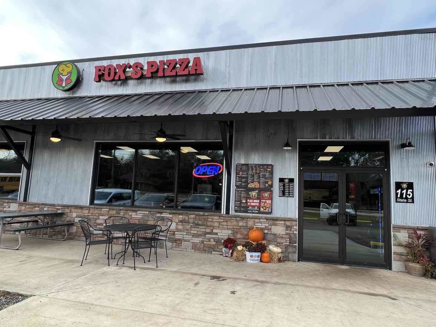 Fox's Pizza Den - Explore Harris County