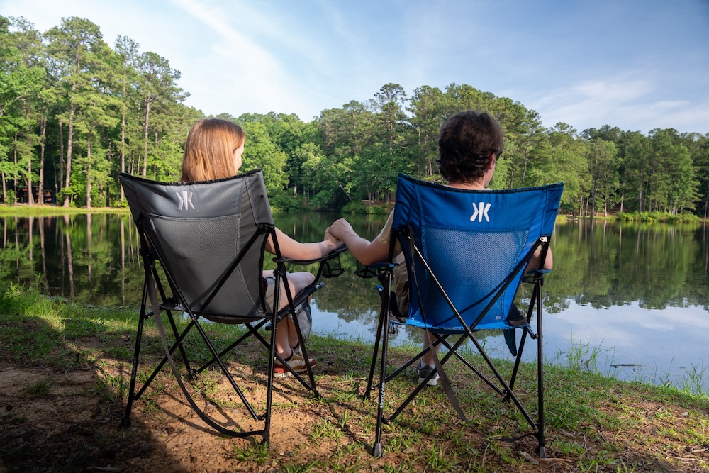 romantic_lakeside_afternoon